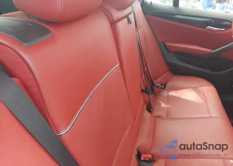 2014 BMW X1 xDrive35I из США, поврежденный, VIN WBAVM5C56EVV92610